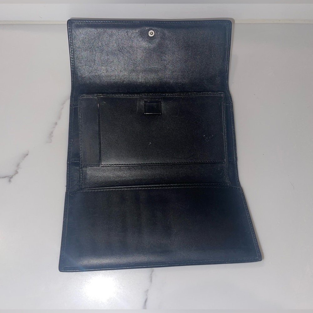 Authentic Coach wallet - Picture 6 of 11